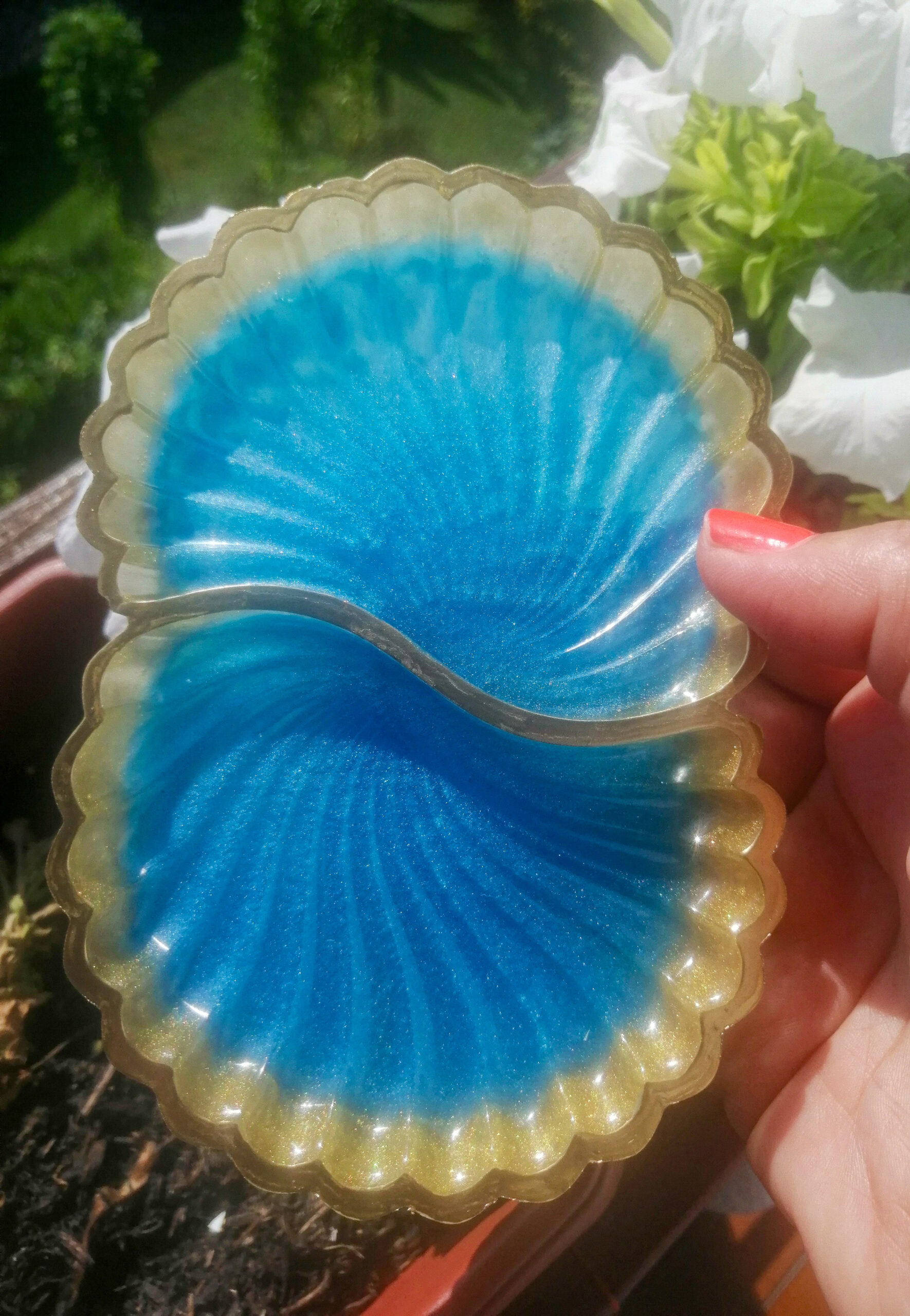 resin_double_shell_dish_TD111