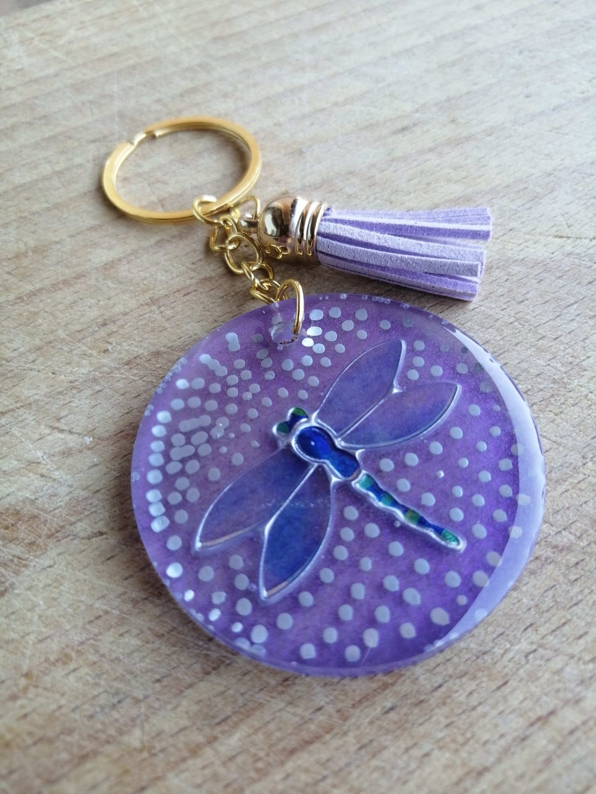 resin_dragonfly_keychain