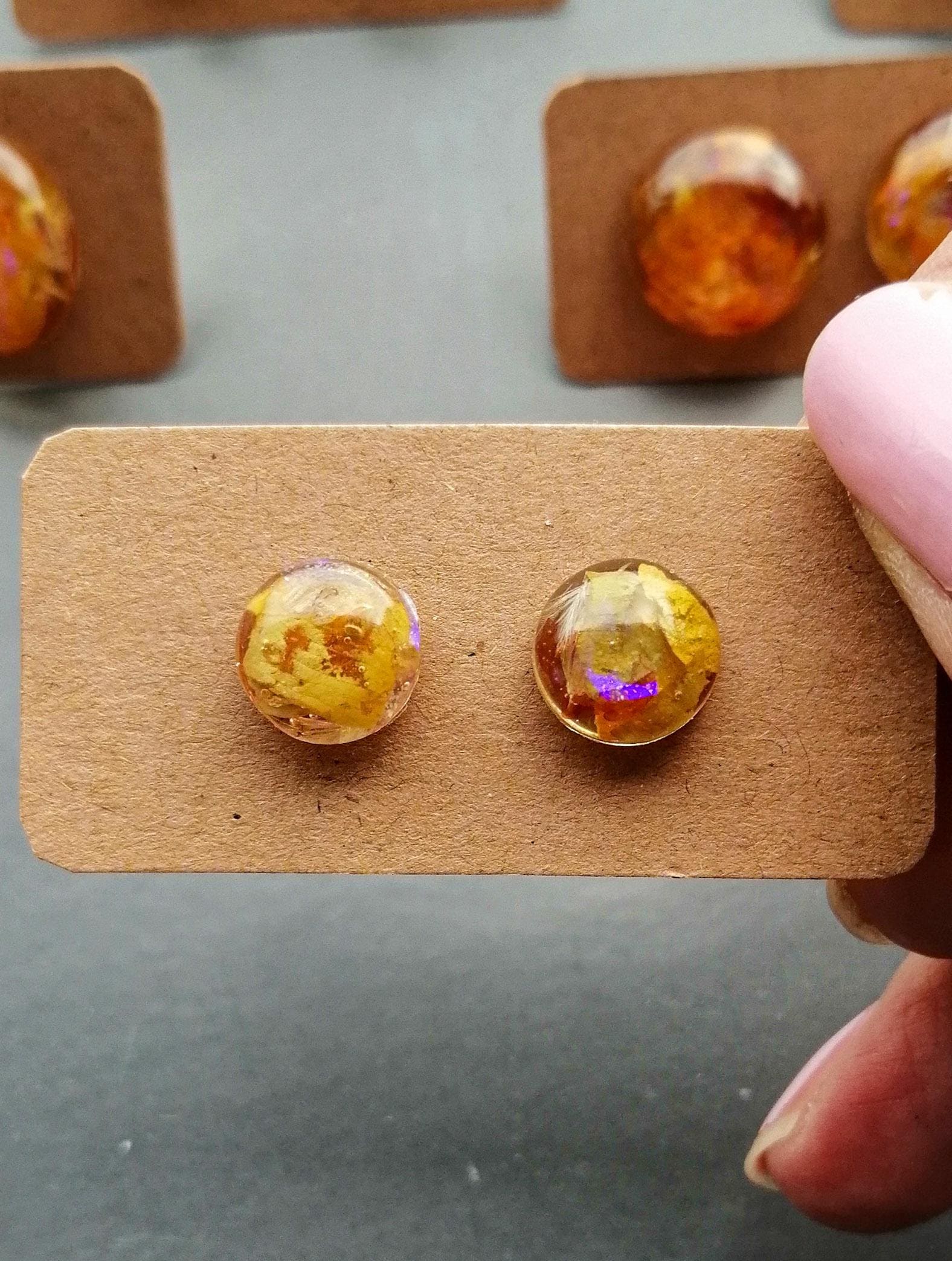 dried_flower_stud_round_earrings