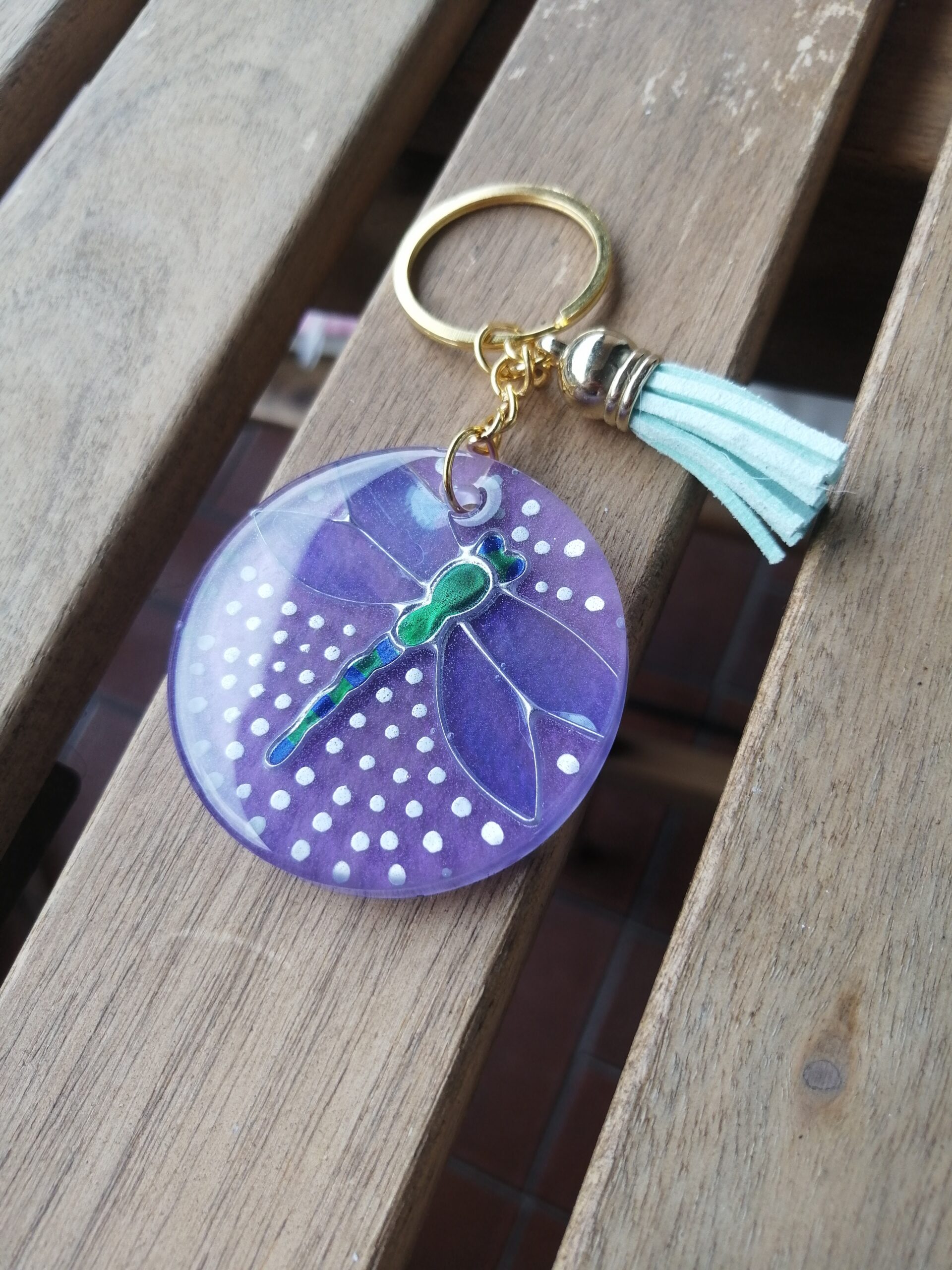 resin_dragonfly_keychain