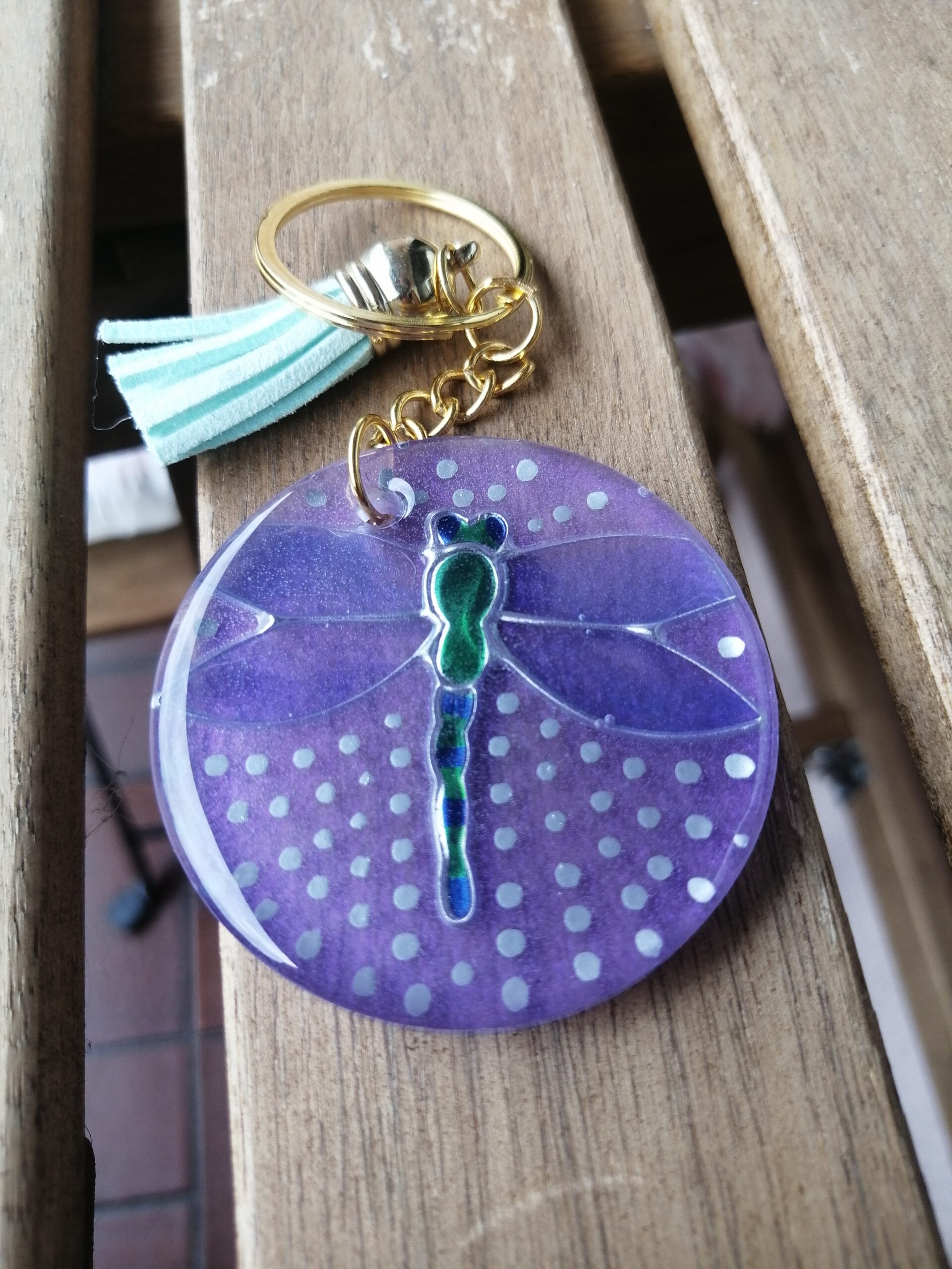 resin_dragonfly_keychain